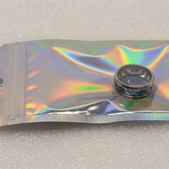 Celtic Dragon Silver Knot On Black Resin Inlay Ring Size 8.25 Width 8mm Unisex - Picture 5 of 6